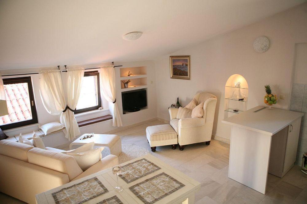Apartments Filip & Viktoria In The Center Of Trogir Dış mekan fotoğraf
