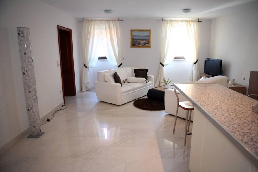 Apartments Filip & Viktoria In The Center Of Trogir Dış mekan fotoğraf